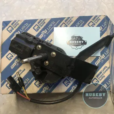 Motor headlight wiper right Lancia Thema S1 82426??? Bosch no 0390206842