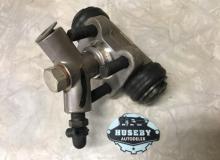 Brake wheel cylinder rear Datsun Pick up 520 for cars with drum brakes in front 66-73 44100-14800 44100-14810