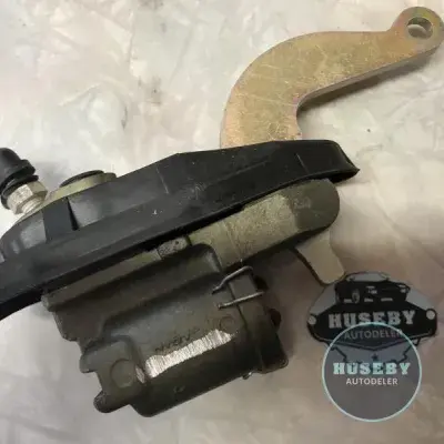 wheel_brake_cylinder_rear_datsun