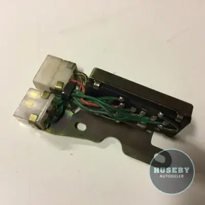 Lock Mazda 1015-66-520B