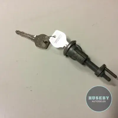 Lock with keys Mazda marking:4162