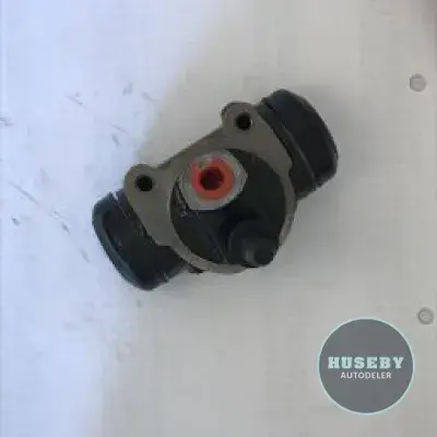 Simca 1301 1501 0001681100 FOR 1300 FROM 1966 (EQUIPPED WITH FRONT DISC BRAKES) FOR 1500 ALL MODELS FOR 1301 AND 1501 UNTIL 07/1972 (EQUIPPED WITH BRAKE SHOES WITH ECCENTRIC ADJUSTMENT)