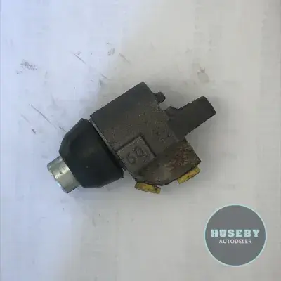 Ford Transit  08/65-09/76 1554325 1556870