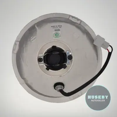 Autopal 7″ (178mm) , LHD, With Pikot, Flat Glass  EC1028F H4 headlamp for LHD vehicles with pilot light. Flat glass lens, updated design. 