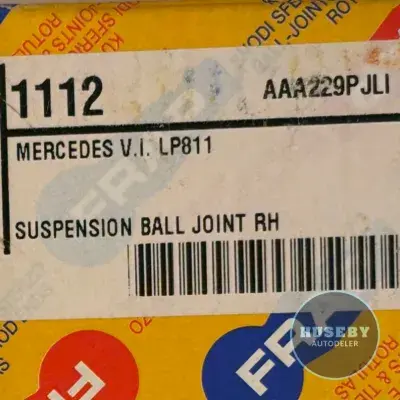 Mercedes Benz G460 right tread 24 x 1,5 0003300635, FR1112